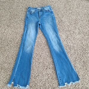 kancan blue jean style boot cut size 23 inseam 32